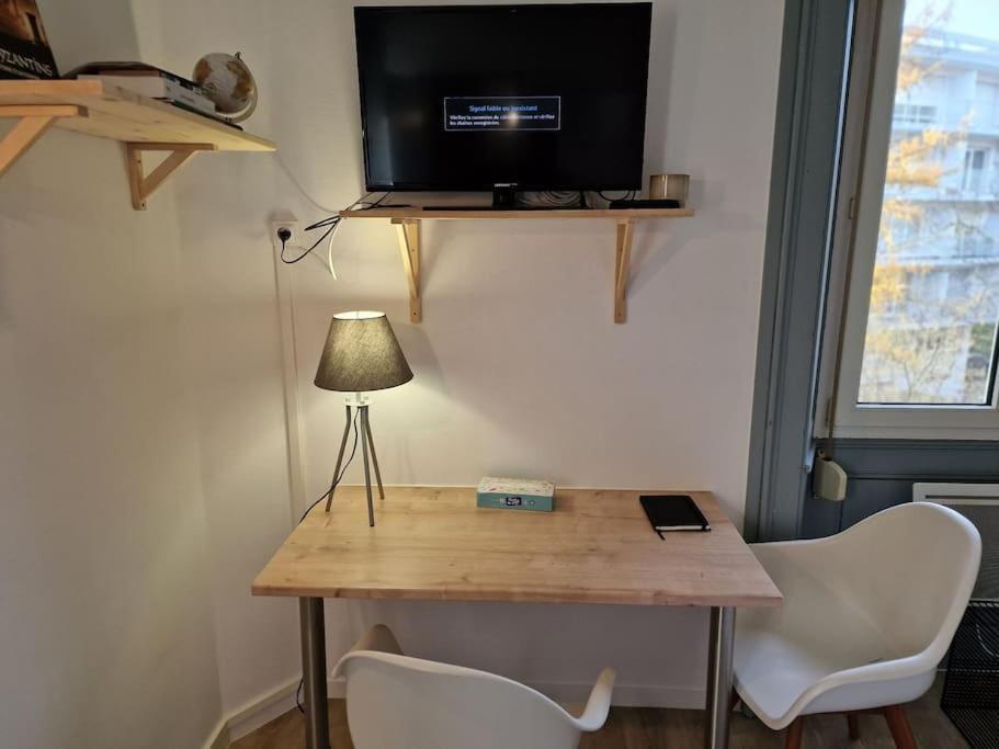 "Le Bisontin", Studio Cosy Au Calme, Proche De La Gare Besançon Eksteriør billede